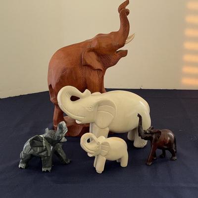 Lot Of Elephant Figures 