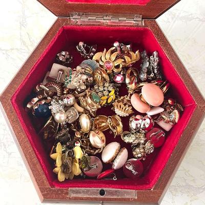 Earring Mystery Lot box included