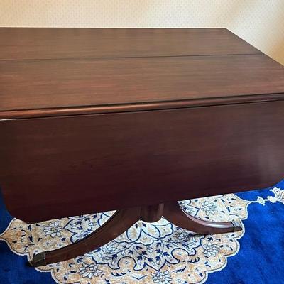 Vintage Mahogany Drop Leaf Table With Two Leaves