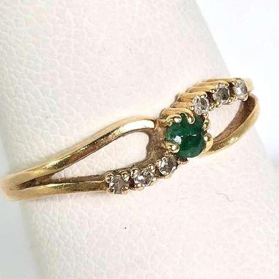 10K Gold Emerald & Diamond Ring  - Size 6.75