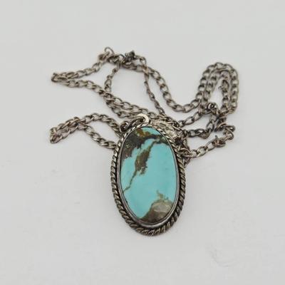 Vintage Sterling Silver Turquoise Pendant Necklace 