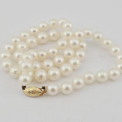 14k 7mm White Pearl Necklace 