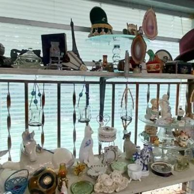 Sale Photo Thumbnail #26: Make plans to come by 9/19-21,, 2025! 80% of the store will be $2 - $20 or less! Or Shop Now for exclusive hand-picked and hard-to-find vintage online at https://UncleAudsVintage.com.shop! New items added online daily! In-Person Sale Days: Sept. 19 - 21, 