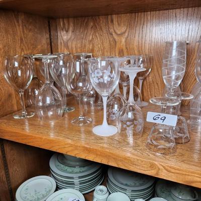 Sale Photo Thumbnail #194