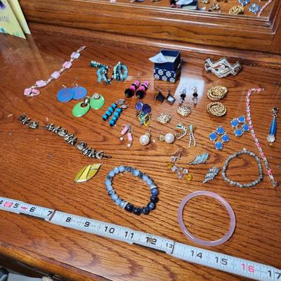 Sale Photo Thumbnail #541