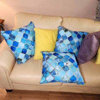 Sale Photo Thumbnail #219