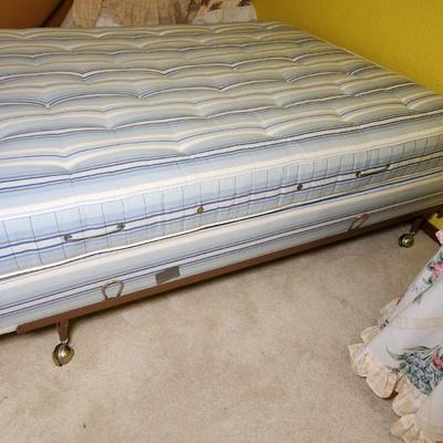 Sale Photo Thumbnail #85