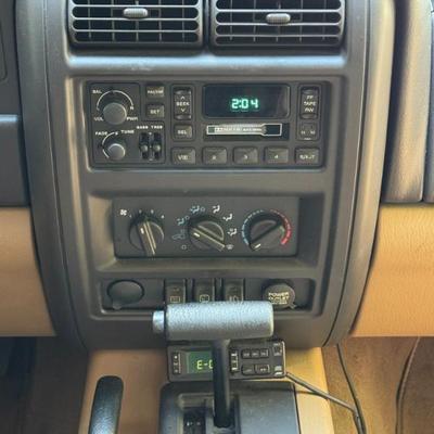 2000 JEEP CHEROKEE SPORT 4x4 / LEATHER / SINGLE OWNER / 75k ORIGINAL MILES | 74,675 original miles, one owner, clean carfax!
VIN:...