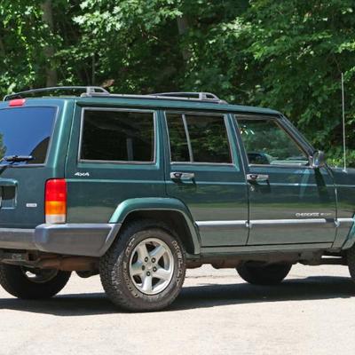 2000 JEEP CHEROKEE SPORT 4x4 / LEATHER / SINGLE OWNER / 75k ORIGINAL MILES | 74,675 original miles, one owner, clean carfax!
VIN:...