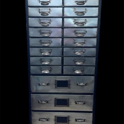 Vintage-Style Industrial Metal Drawer Cabinet with Wood Top – 24 Drawer Storage