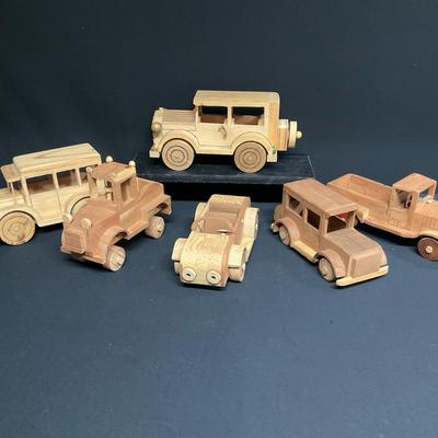 Handmade Vintage Wooden Cars 4