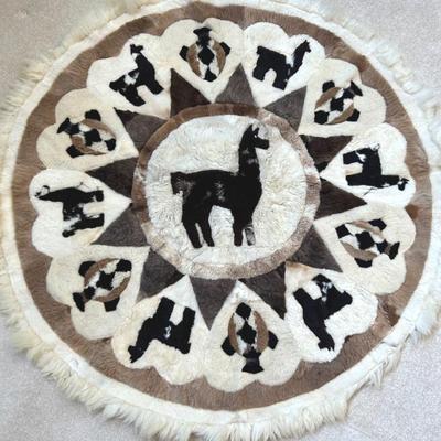Alpaca Round Rug - 58" Diameter