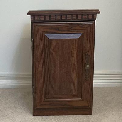 Cabinet / Magazine Stand