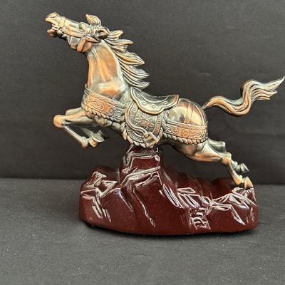Tabletop Horse Lighter