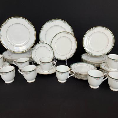 Noritake Landon Dinner Set