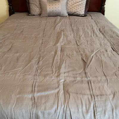 JLA Home King Comforter Set