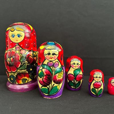 Russian Nesting Dolls