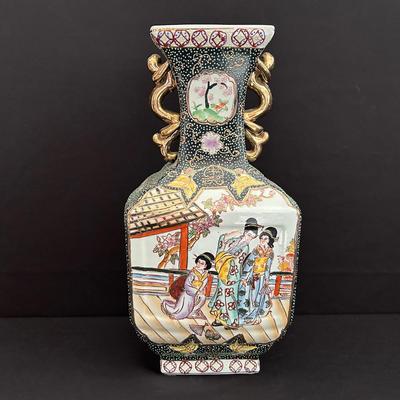 Japanese Satsuma Style Vase 1