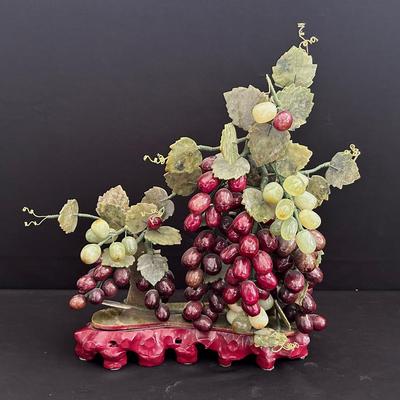 Large Jadeite And Stone Grapevine