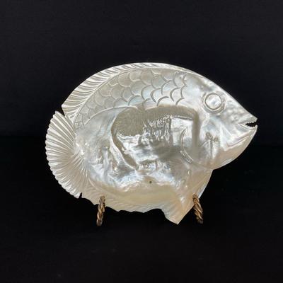 Mother Of Pearl Fish Plate