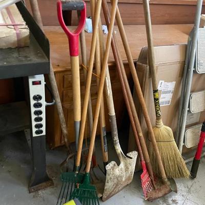 Sale Photo Thumbnail #35: Gardening Tools