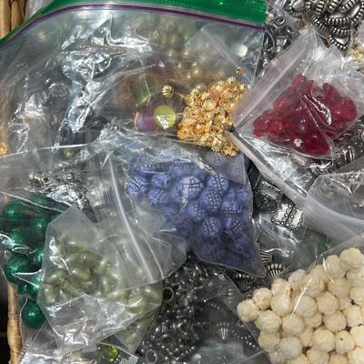 assortment of charms/accessories (mystery lot)