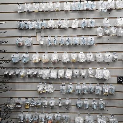 Assortment Of Bail Clasp 