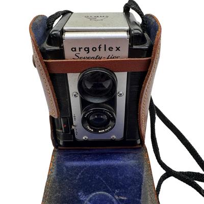 Vintage Argoflex Seventy-Five Twin Lens Reflex Camera 