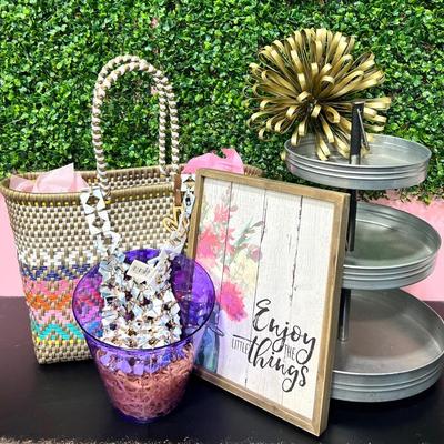 “Maria Victoria” Handmade Tote & Decor