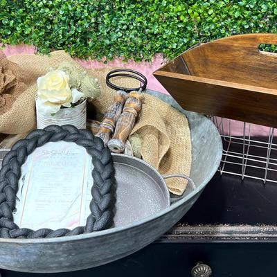 “Farmhouse Designs” & Rustic Home Decor
