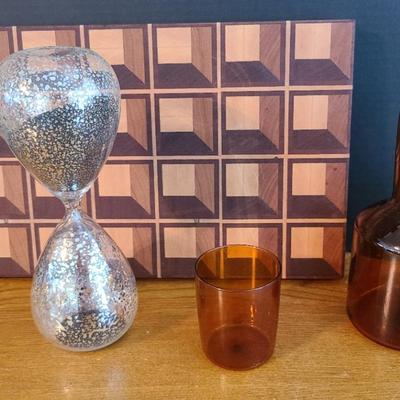 Fancy Inlaid Wood Cutting Board, Amber Glass Water Glass& Decanter, Hourglass