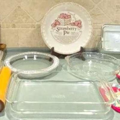 Pyrex Baking Pans Assortment and More 