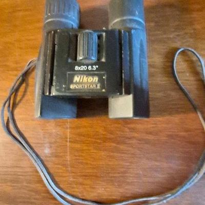 Nixon Sportstar 8 X 20 Binoculars 