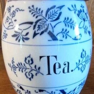 Vintage Blue Onion Jar With Lid For Tea 6" X 5"
