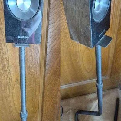 Pair of Samsung PS-RC550 Satellite Speakers On Stand