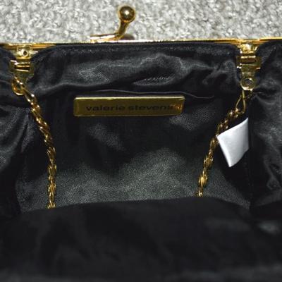 Sale Photo Thumbnail #262