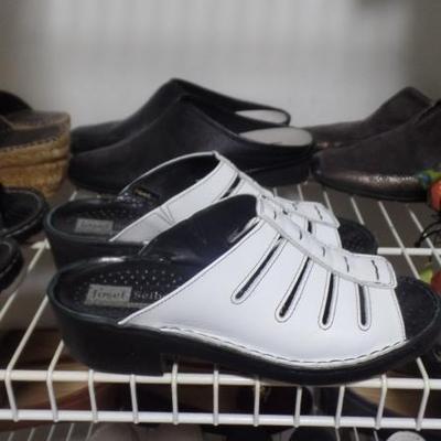 Sale Photo Thumbnail #95
