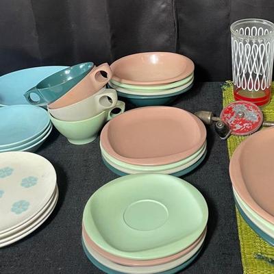 Vintage Scandia? Dishes