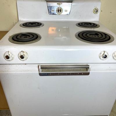 Vintage Frigidaire Stove!