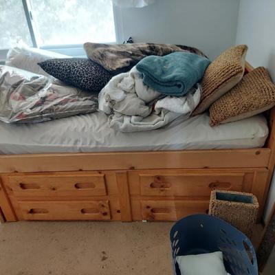 Sale Photo Thumbnail #34