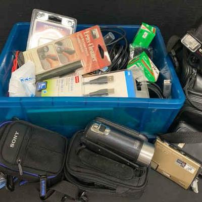 Sh1008 camera mystery lot 2