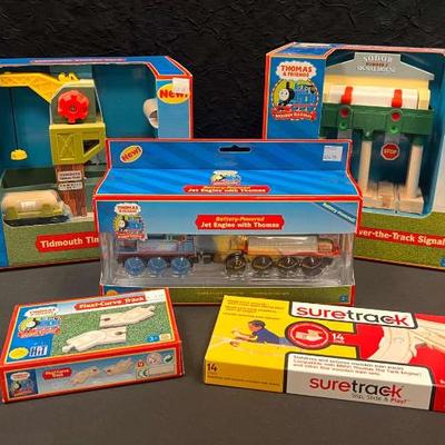 Sh999 thomas and friends new in box