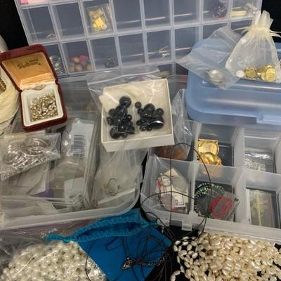 Ct432 jewelry making supplies mystery lot
