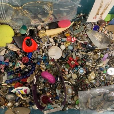 Ct439 jewelry parts pieces mystery lot 4