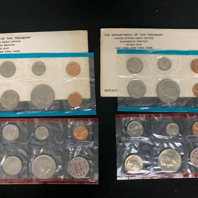 De333 2 us mint sets 1972