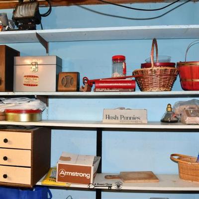 Sale Photo Thumbnail #626: 624 workshop