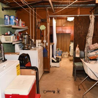 Sale Photo Thumbnail #729: 729 laundry room