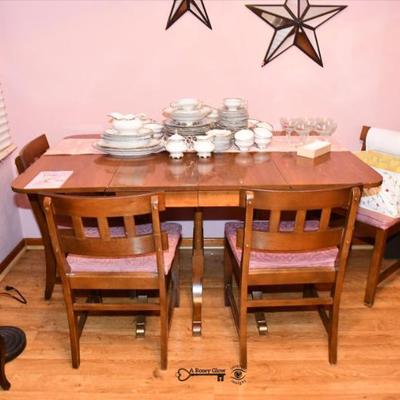 Sale Photo Thumbnail #102: 100 dining room