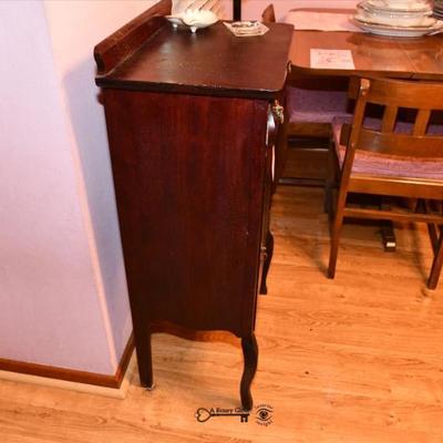 Sale Photo Thumbnail #101: 099 dining room
