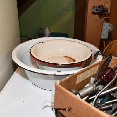 Sale Photo Thumbnail #754: 754 laundry room
